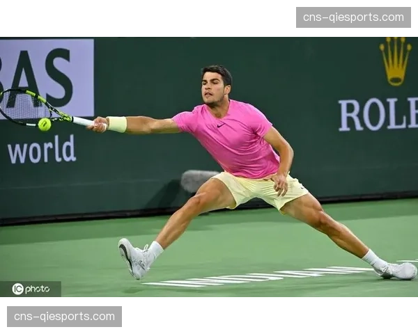 ATP印第安维尔斯站：阿尔卡拉斯三盘击败鲁内，晋级四分之一决赛